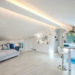 Apartment Mansarda Al Mare